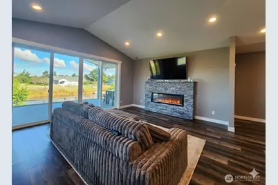 332 Cockle Street SW, Ocean Shores, WA 98569 - Photo 12