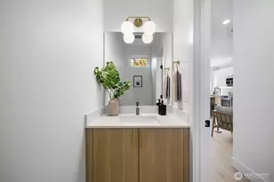 320 N 84th St, Seattle, WA 98103 - Photo 10