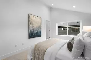 320 N 84th St, Seattle, WA 98103 - Photo 14