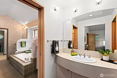 930 37th Avenue, Seattle, WA 98122 - Photo 28