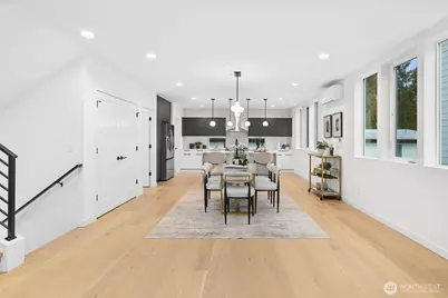 12011 36th Avenue NE, Seattle, WA 98125 - Photo 4
