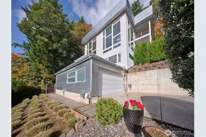 3816 Edgewood Drive, Vancouver, WA 98661 - Photo 2