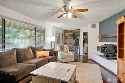 26707 Orville Road E, Orting, WA 98360 - Photo 4