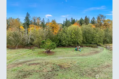 26707 Orville Road E, Orting, WA 98360 - Photo 32