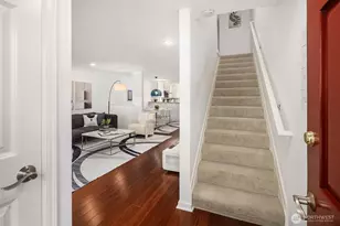 379 100th Ave NE, Bellevue, WA 98004 - Photo 16