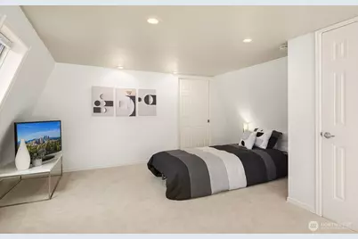 379 100th Avenue NE #A, Bellevue, WA 98004 - Photo 24