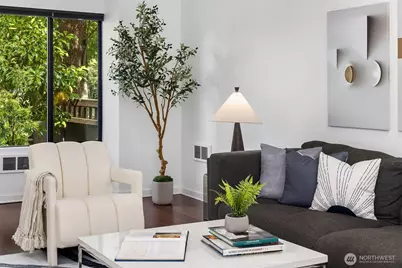 379 100th Avenue NE #A, Bellevue, WA 98004 - Photo 6