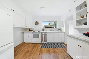 833 NW 52nd St, Seattle, WA 98107 - Photo 10