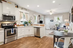 806 Pine Dr, Enumclaw, WA 98022 - Photo 8