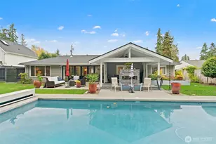 11108 239th Pl SW, Woodway, WA 98020 - Photo 2