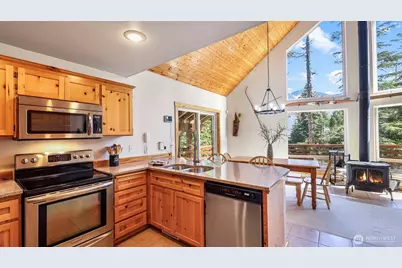 160 Innsbruck Drive, Snoqualmie Pass, WA 98068 - Photo 8