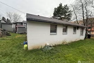 5720 37th Ave S, Seattle, WA 98118 - Photo 2