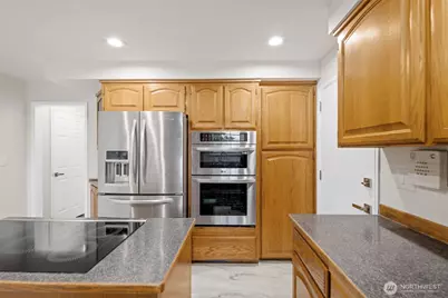 7915 37th Avenue S, Seattle, WA 98118 - Photo 14