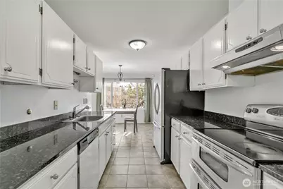 4545 Sand Point Way NE #207, Seattle, WA 98105 - Photo 14