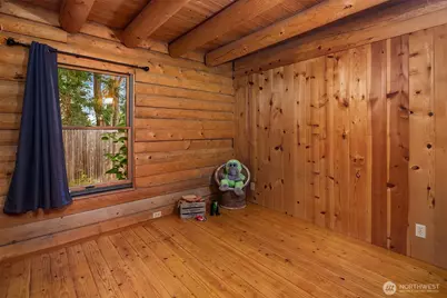 4 E Mountain View Road, Camano Island, WA 98282 - Photo 16