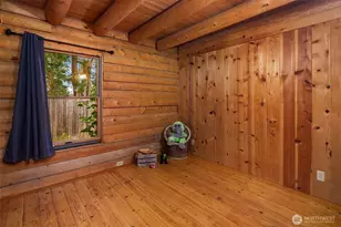 4 E Mountain View Rd, Camano Island, WA 98282 - Photo 16