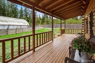 4 E Mountain View Rd, Camano Island, WA 98282 - Photo 4