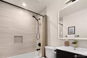 4326 NE 44th St, Seattle, WA 98105 - Photo 30