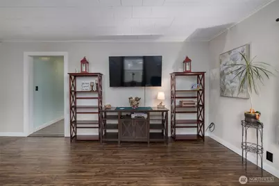 879 N Fruitdale Road, Sedro Woolley, WA 98284 - Photo 10