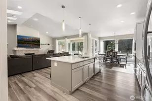 14025 107th Pl NE, Lake Stevens, WA 98258 - Photo 8