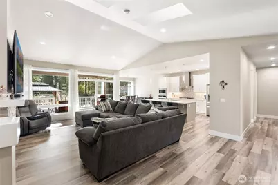 14025 107th Place NE, Lake Stevens, WA 98258 - Photo 10