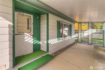 2204 Alonda Lane NE, Olympia, WA 98516 - Photo 2