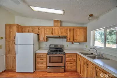 20102 Rainy Lane SW, Rochester, WA 98579 - Photo 10