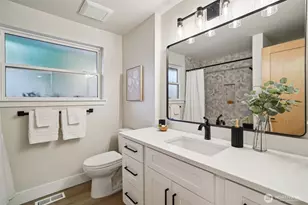 13209 69th Ave NE, Kirkland, WA 98034 - Photo 18