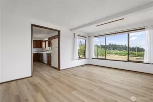 2725 Hunt Rd, Oak Harbor, WA 98277 - Photo 10