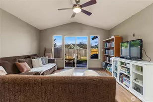 10207 59th Dr NE, Marysville, WA 98270 - Photo 10