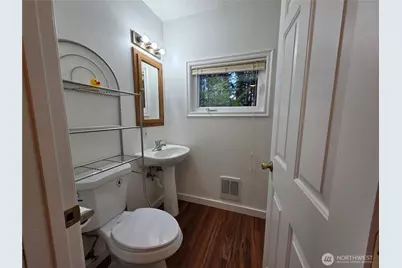3306 S Camano Drive #B, Camano Island, WA 98282 - Photo 16