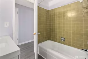 3600 25th Ave W, Seattle, WA 98199 - Photo 10