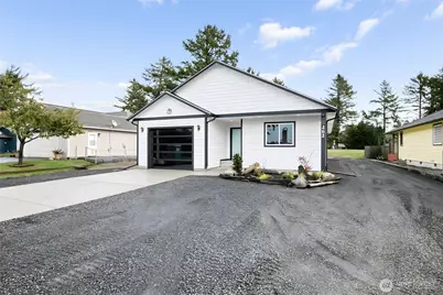 262 Octopus Avenue NE, Ocean Shores, WA 98569 - Photo 2