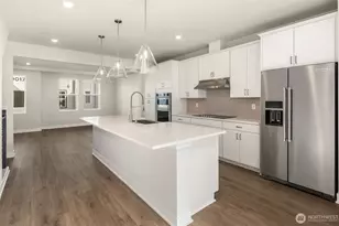 9016 NE 203rd Ct, Bothell, WA 98011 - Photo 2