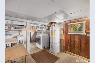 2431 Pine Street, Everett, WA 98201 - Photo 18