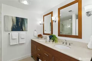 18707 SE Newport Way, Issaquah, WA 98027 - Photo 16