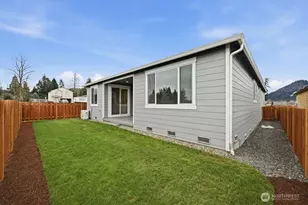 797 Weaver Dr E, Enumclaw, WA 98022 - Photo 14