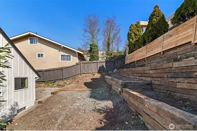 2220 14th Avenue W, Seattle, WA 98119 - Photo 28