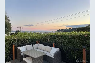 2220 14th Avenue W, Seattle, WA 98119 - Photo 4