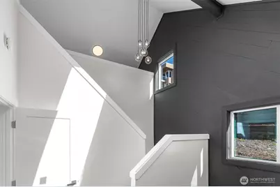 2220 14th Avenue W, Seattle, WA 98119 - Photo 12