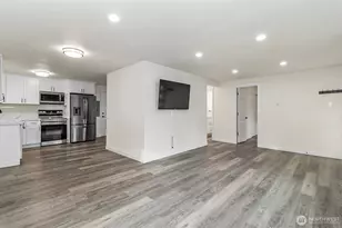 4512 S 3rd Ave, Everett, WA 98203 - Photo 10