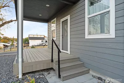 516 W Main Avenue, Soap Lake, WA 98851 - Photo 6