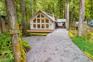 7077 Austin Pass Rd, Glacier, WA 98244 - Photo 2