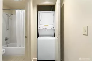 1711 E Olive Wy, Seattle, WA 98102 - Photo 14