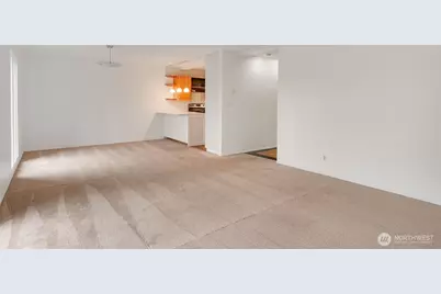 1425 S Puget Drive #B3, Renton, WA 98055 - Photo 8