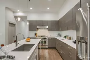 3516 NE 87th St, Seattle, WA 98115 - Photo 8