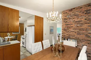 6037 NE 61st St, Seattle, WA 98115 - Photo 10