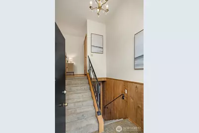 6037 NE 61st Street, Seattle, WA 98115 - Photo 2