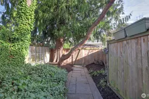 908 15th Ave E, Seattle, WA 98112 - Photo 36