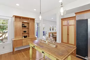 908 15th Ave E, Seattle, WA 98112 - Photo 14